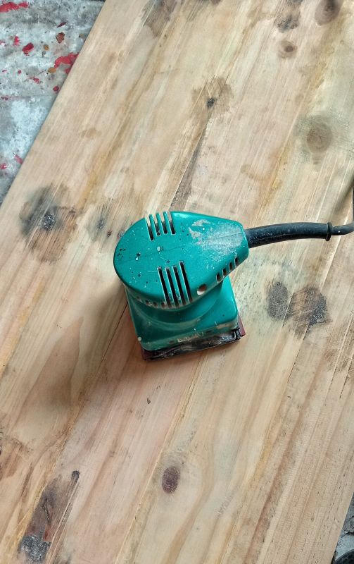 Sanding Equipment in Action